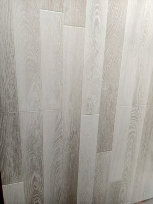 High-density synchronous molded floor