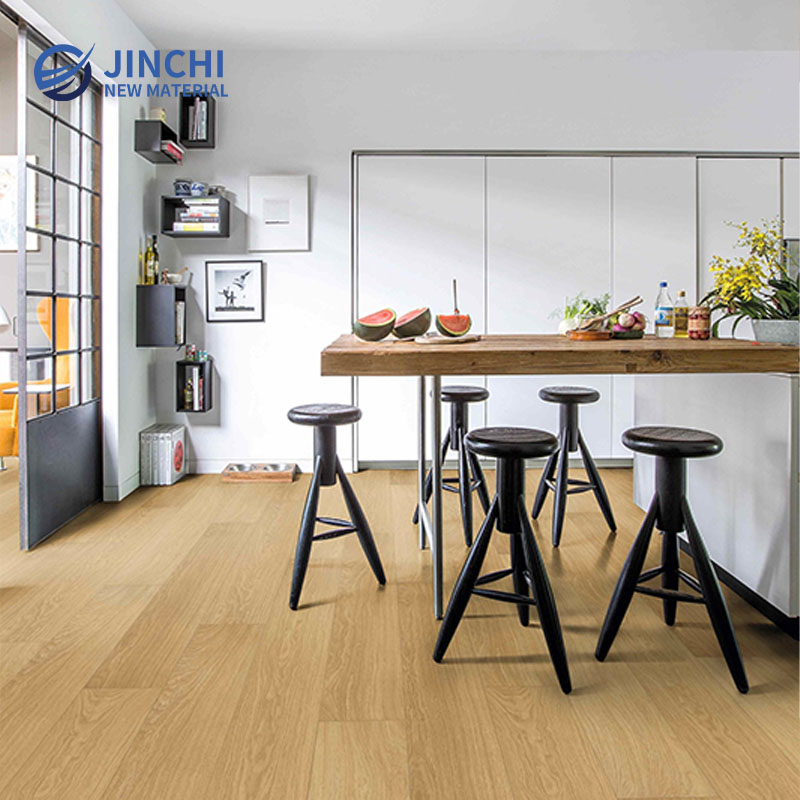 Suelo laminado antideslizante de roble natural de 8 mm