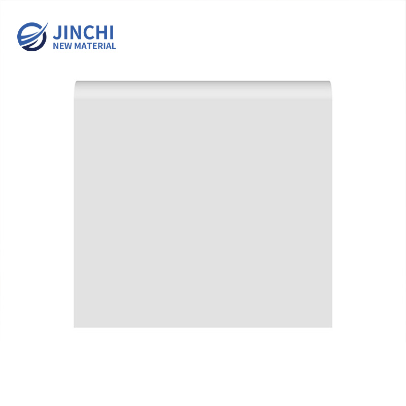 Sauber geschnittene Fußleiste