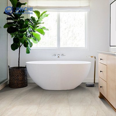 Lackierter SPC-Bodenbelag mit abgeschrägten Kanten