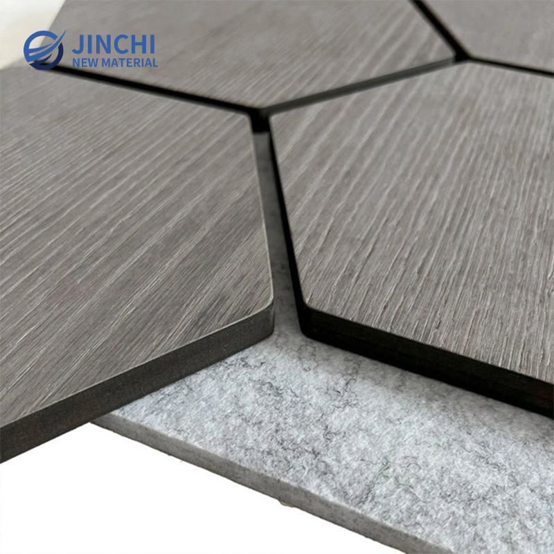 Schallschutzwandpaneele, graue Walnuss, sechseckig, mit grauem Filz