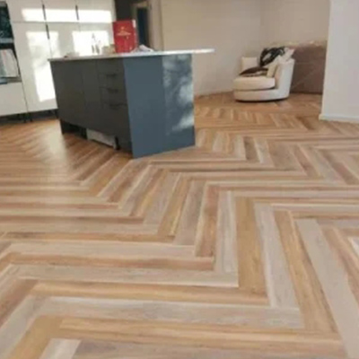 Suelos laminados con efecto espiga