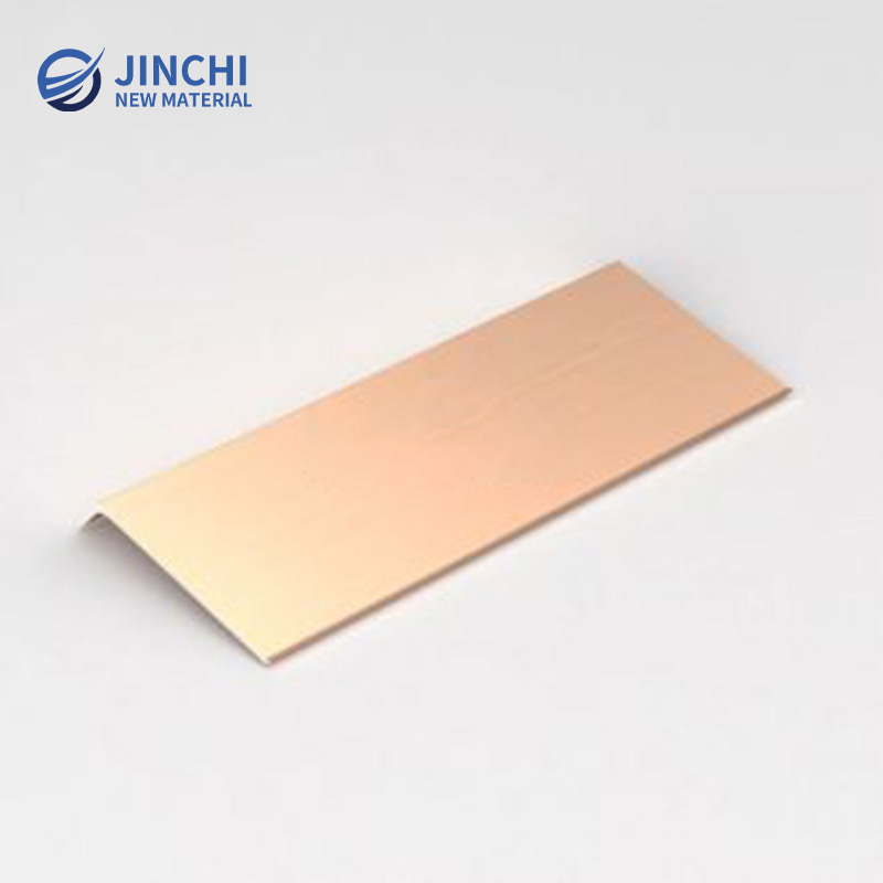 Плоский алюминиевый плинтус