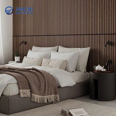 Schallschutzwandpaneele, Akustiklamellenwandpaneele aus Walnussholz