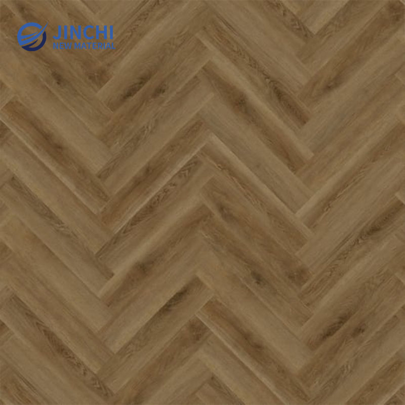 Massivholzboden aus Eiche Natur – Fischgrätmuster