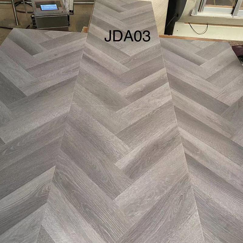 Wasserfestes Fischgräten -Laminatböden