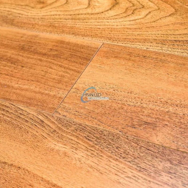 Hochglänzender, leicht zu reinigender 12-mm-Laminatboden