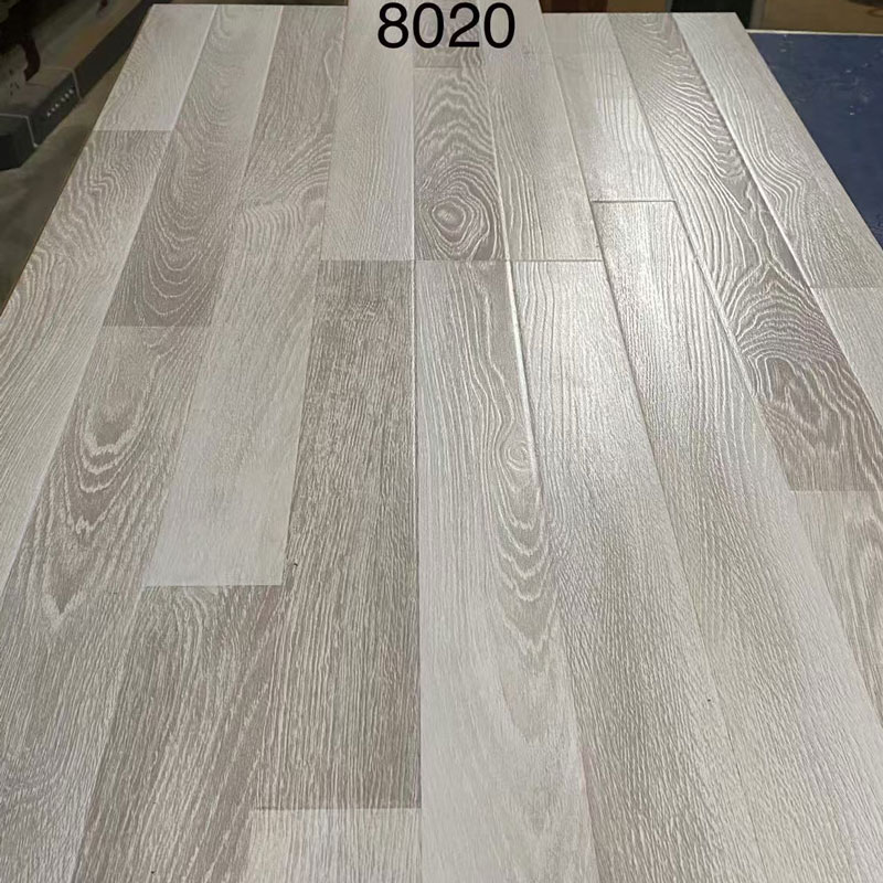 Pardoseală laminată din lemn impermeabilă AC4 HDF 10 mm