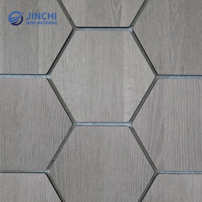 Paneles de pared insonorizados, panel hexagonal de nogal gris con fieltro gris.